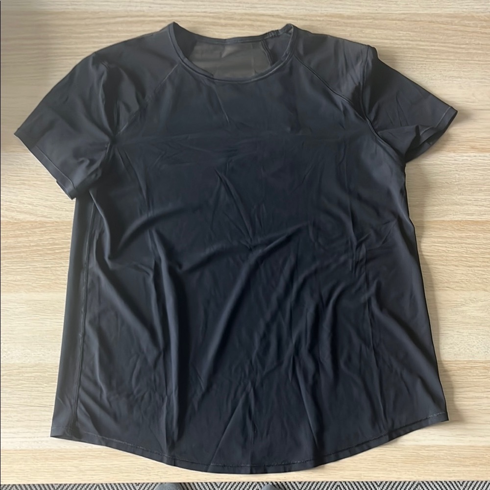 Lulu Lemon Black Short sleeve with mesh in back